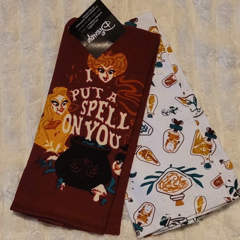 Disney Hocus Pocus Hand Towels with Orange, White, Green, and Maroon 100% Cotton